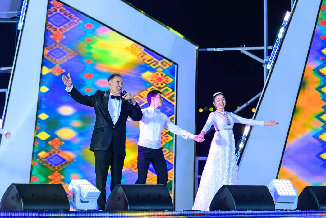 Türkmenistanda Saglygy goraýyş we derman senagaty işgärleriniň güni bellenildi